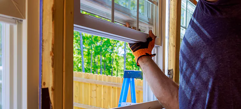>Bay Window Curtain Rail Track in Palm Bay, FL